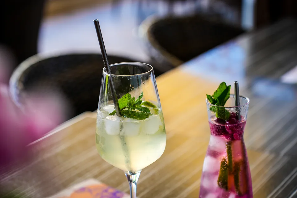 Sommerdrinks auf der Terrasse